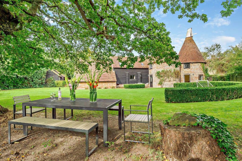 Court Lodge Oast Heathfield Exterior photo